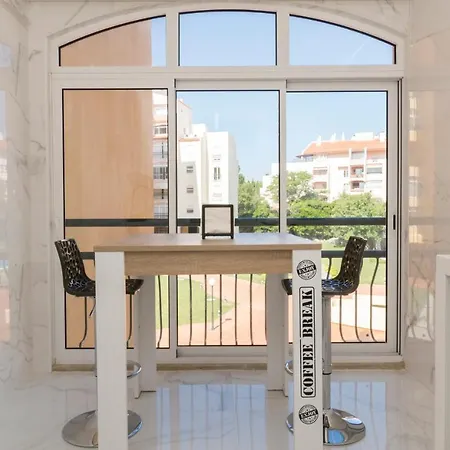 Houze_lovely Flat With Swimming Pool! * Cascais